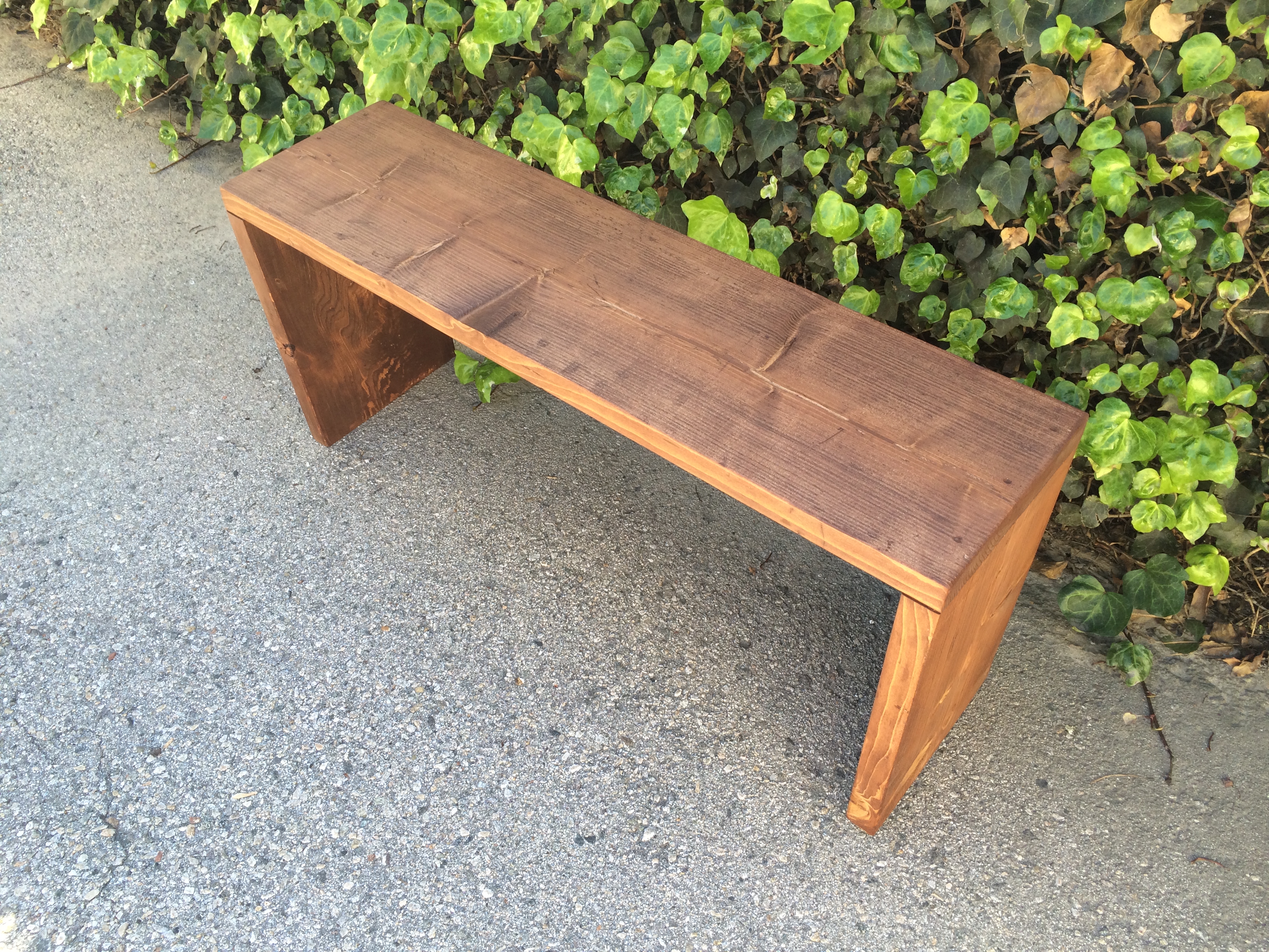Got wood? 14 brilliant carved wooden bench designs, Designed to seat a 