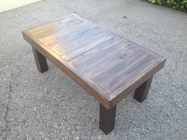Our low arresting reclaimed wood coffee table plans DIY table.